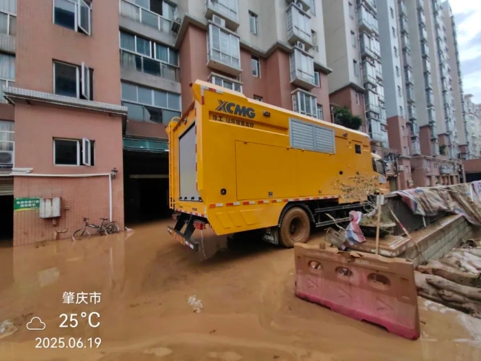 火速馳援！徐工多臺“抗洪勇士”全力迎戰!