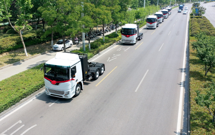 綠潮涌動、“碳”索未來！徐工新能源牽引車助力河南！