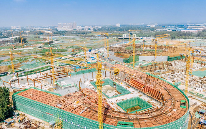 六臺“徐工金”閃耀臨沂奧體中心